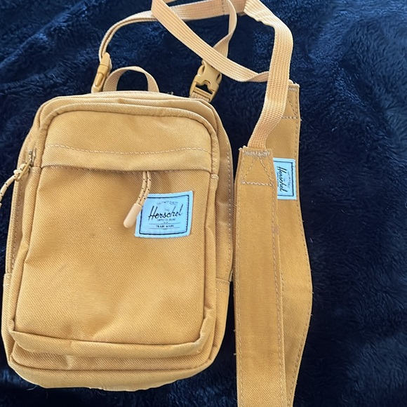 Herschel Bag - Picture 2 of 4